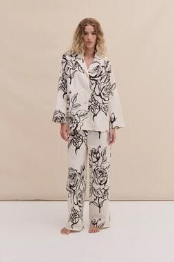 Desmond & Dempsey Cream Brown Rose Long Sleeve Pajama Set Size XL